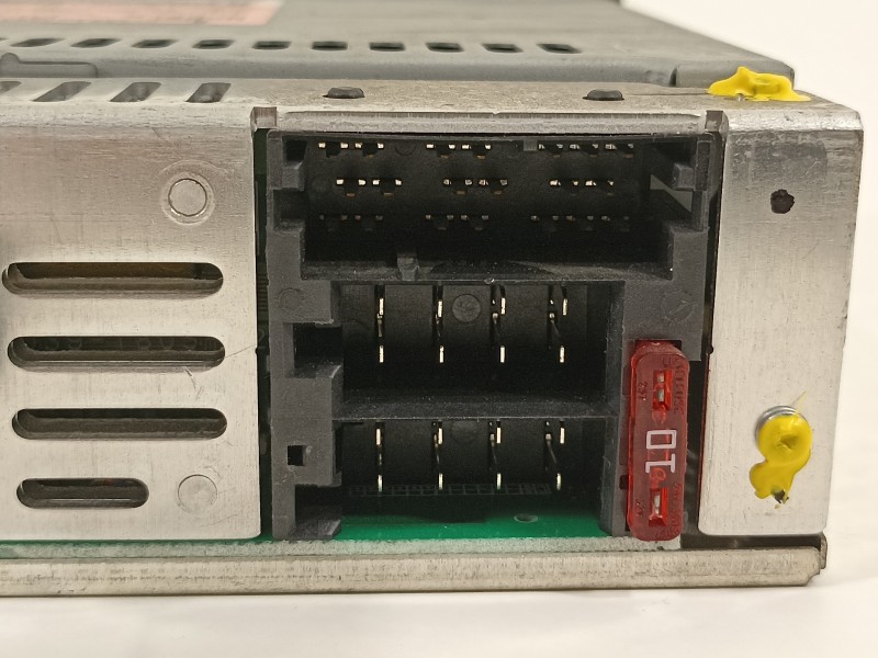 Recambio de sistema audio / radio cd para peugeot 206+ básico referencia OEM IAM 96635823XT  