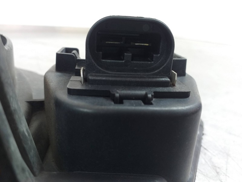 Recambio de electroventilador para nissan note (e11e) acenta referencia OEM IAM 21481AY610 8200688375 