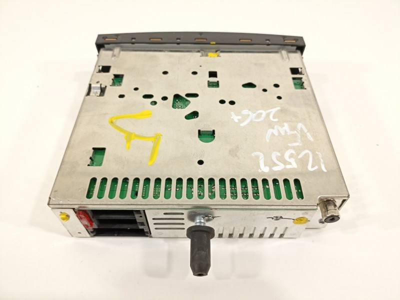 Recambio de sistema audio / radio cd para peugeot 206+ básico referencia OEM IAM 96635823XT  