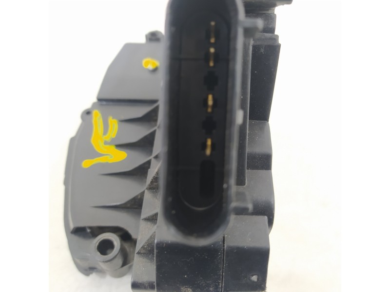 Recambio de cerradura puerta delantera derecha para ford fiesta (cb1) titanium referencia OEM IAM 8A6AA21812BE  