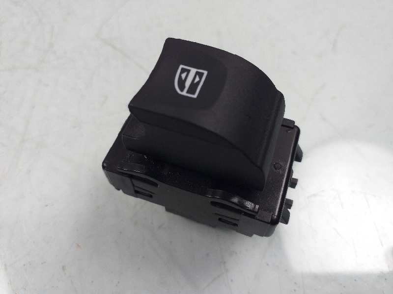 Recambio de mando elevalunas delantero derecho para renault megane iv berlina 5p bose-edition referencia OEM IAM 254214896R  