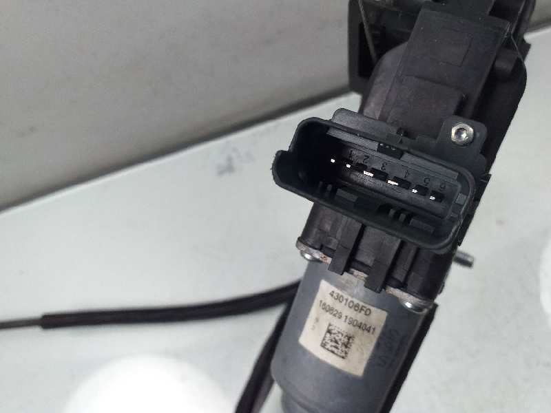 Recambio de elevalunas delantero derecho para renault megane iv berlina 5p bose-edition referencia OEM IAM   