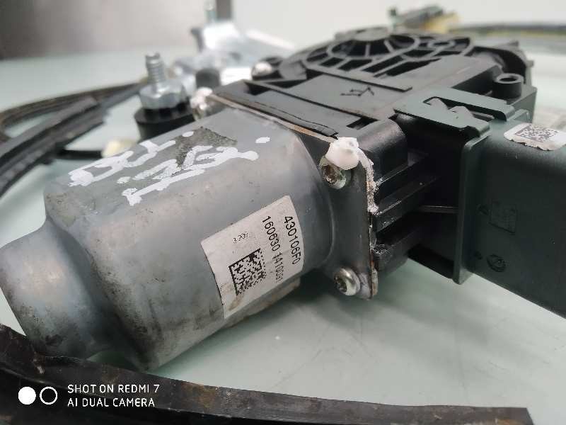 Recambio de elevalunas delantero izquierdo para renault megane iv berlina 5p bose-edition referencia OEM IAM 807215959R  