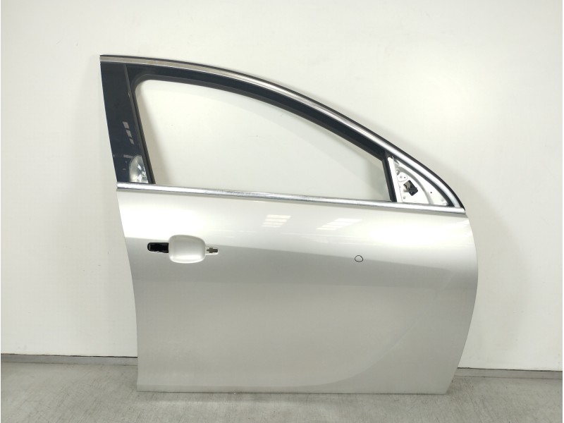 Recambio de puerta delantera derecha para opel insignia berlina cosmo referencia OEM IAM 39062234  