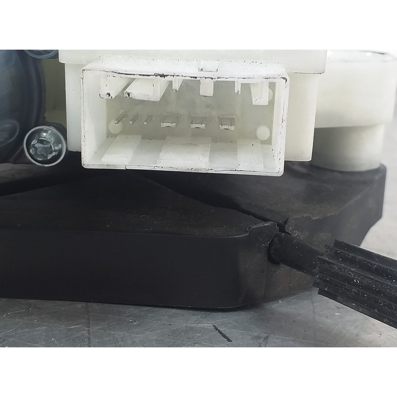 Recambio de elevalunas trasero izquierdo para volkswagen golf vii lim. gti ´´performance´´ bluemotion referencia OEM IAM 5G48394