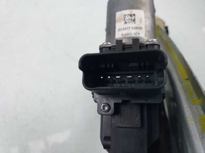 Recambio de elevalunas trasero derecho para renault megane iv berlina 5p bose-edition referencia OEM IAM 827204587R  