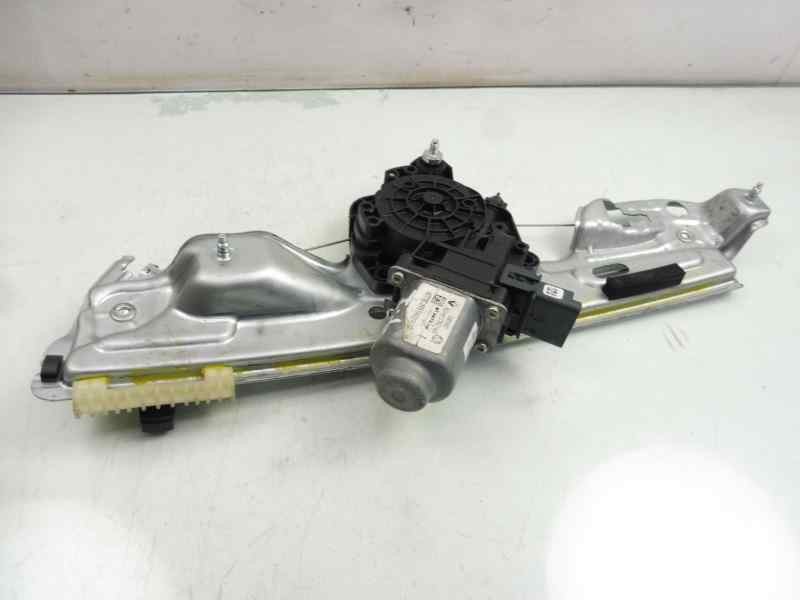 Recambio de elevalunas trasero izquierdo para renault megane iv berlina 5p bose-edition referencia OEM IAM 827219072R  