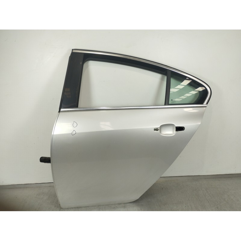 Recambio de puerta trasera izquierda para opel insignia berlina cosmo referencia OEM IAM 22796347  