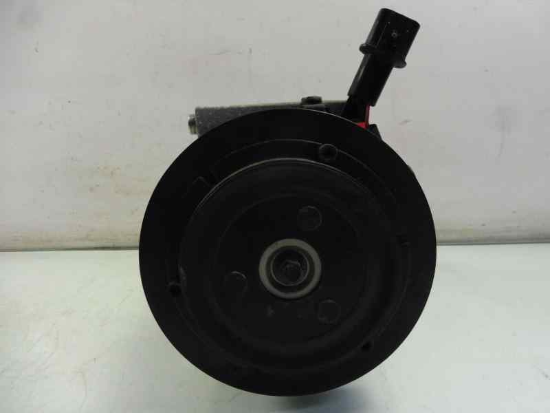 Recambio de compresor aire acondicionado para hyundai i20 25 aniversario referencia OEM IAM F500ALEAA05 KEIA1157 