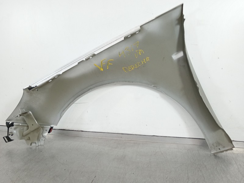 Recambio de aleta delantera derecha para opel insignia berlina cosmo referencia OEM IAM   