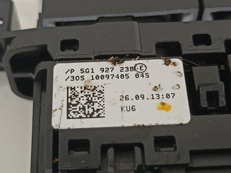 Recambio de mando multifuncion para volkswagen golf vii lim. gti ´´performance´´ bluemotion referencia OEM IAM 5G1927238E  