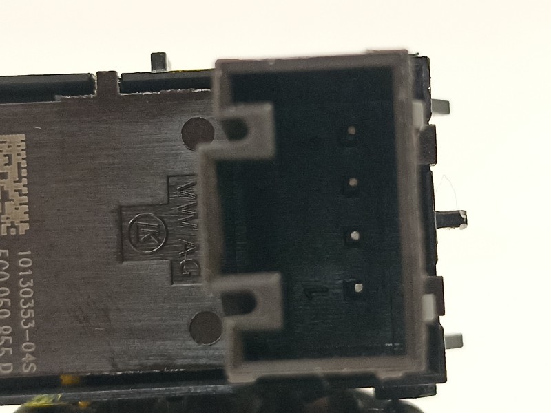 Recambio de mando elevalunas delantero derecho para seat arona xperience referencia OEM IAM 5G0959855P  