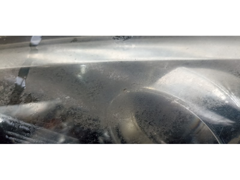 Recambio de faro izquierdo para kia sorento 2.5 crdi active referencia OEM IAM 921013E5XX  