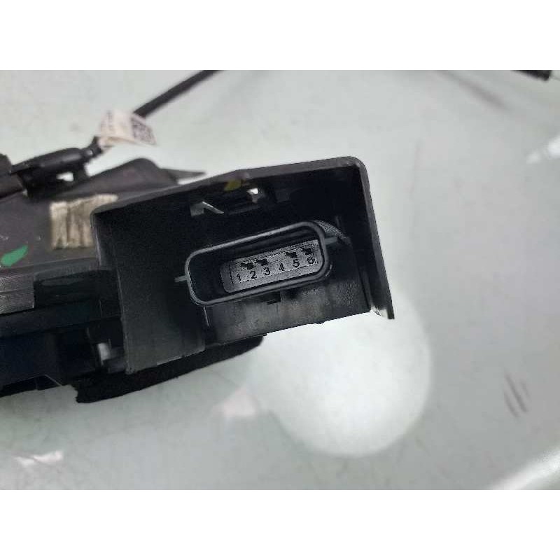 Recambio de cerradura puerta delantera derecha para renault megane iv berlina 5p bose-edition referencia OEM IAM 805020256R 1694