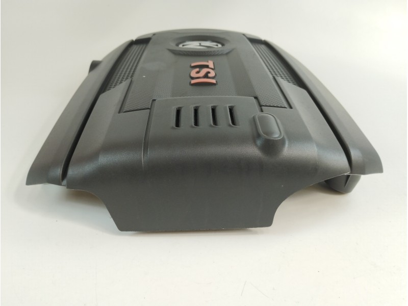 Recambio de tapa motor para volkswagen golf vii lim. gti ´´performance´´ bluemotion referencia OEM IAM 06K103925  