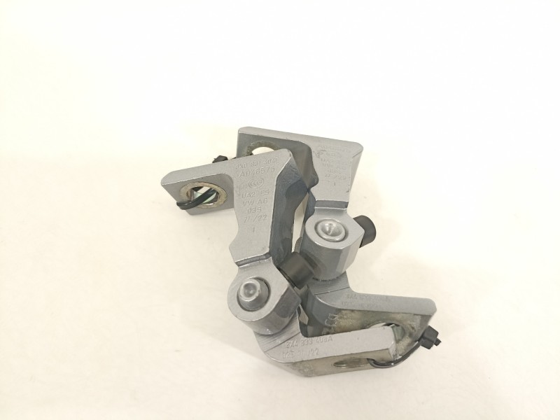 Recambio de bisagra puerta para seat arona xperience referencia OEM IAM 8X0831404E  