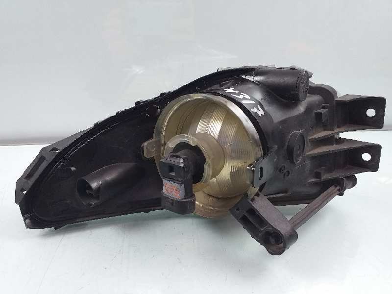Recambio de faro antiniebla izquierdo para opel insignia berlina cosmo referencia OEM IAM 13226828  