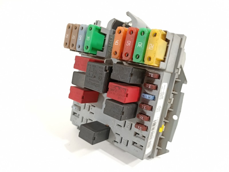 Recambio de caja reles / fusibles para lancia ypsilon (101) 1.2 8v referencia OEM IAM 51792194  