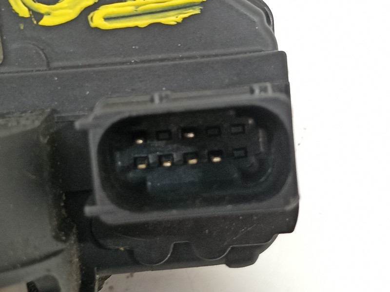 Recambio de cerradura puerta trasera derecha para opel insignia berlina cosmo referencia OEM IAM 13578025  