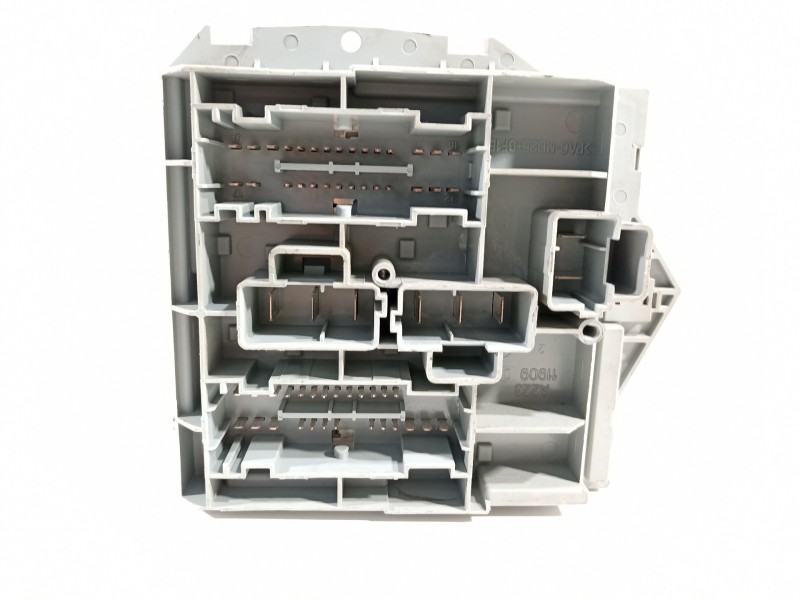 Recambio de caja reles / fusibles para lancia ypsilon (101) 1.2 8v referencia OEM IAM 51792194  