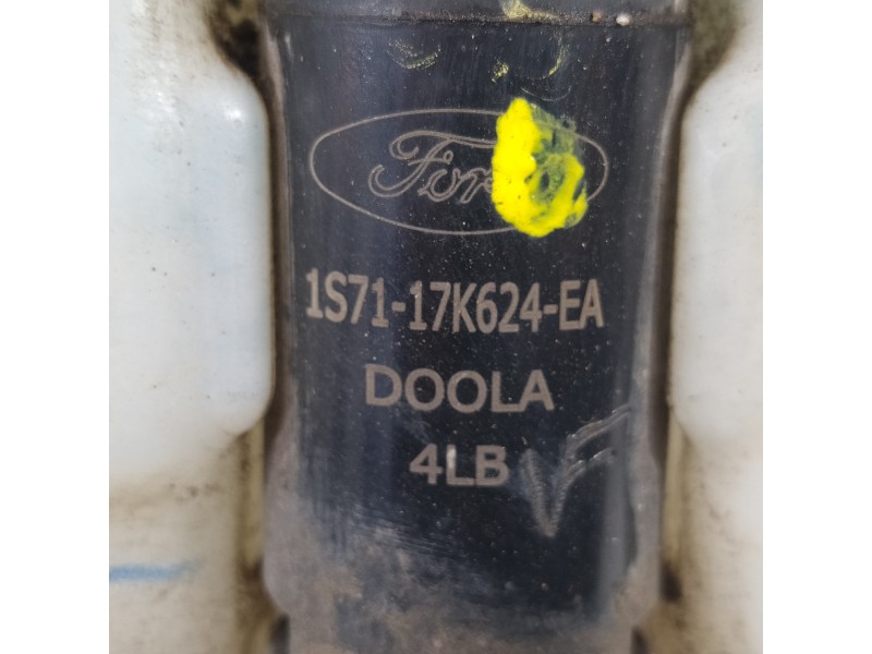 Recambio de deposito limpia para ford ecosport titanium referencia OEM IAM CN1517618AA  