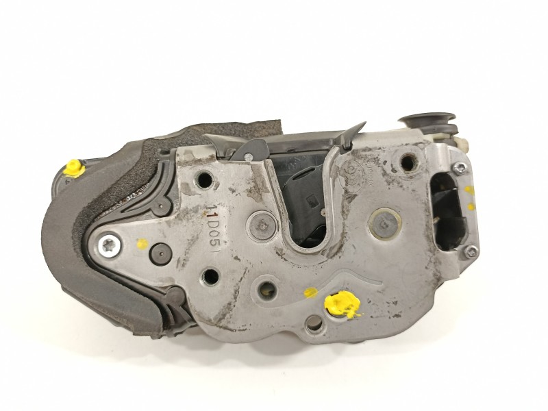 Recambio de cerradura puerta trasera izquierda para opel insignia berlina cosmo referencia OEM IAM 13578024  