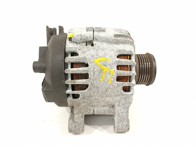 Recambio de alternador para ford fiesta (cb1) ghia referencia OEM IAM 8V2110300AB  