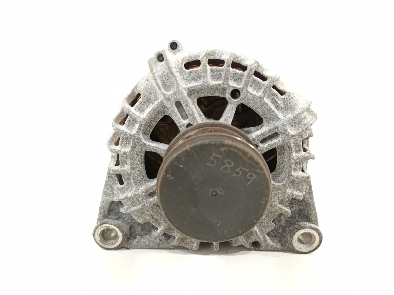Recambio de alternador para ford fiesta (cb1) ghia referencia OEM IAM 8V2110300AB  