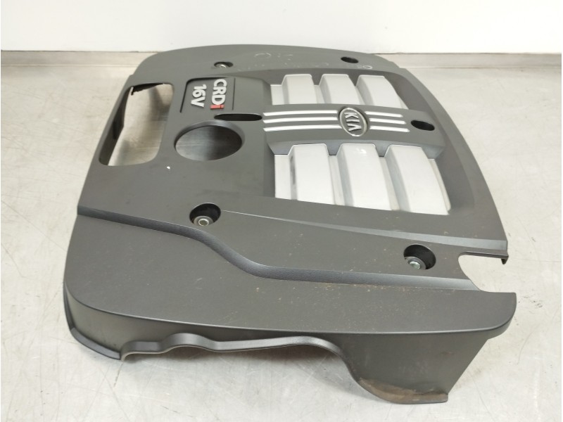 Recambio de tapa motor para kia sorento 2.5 crdi active referencia OEM IAM   