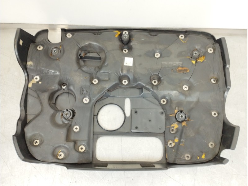 Recambio de tapa motor para kia sorento 2.5 crdi active referencia OEM IAM   
