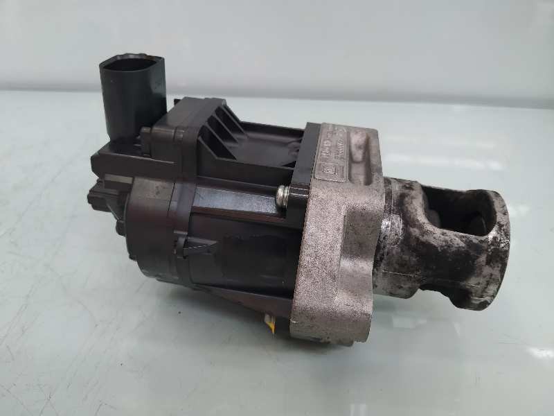 Recambio de valvula egr para opel insignia berlina cosmo referencia OEM IAM 55566052 K5T70977 