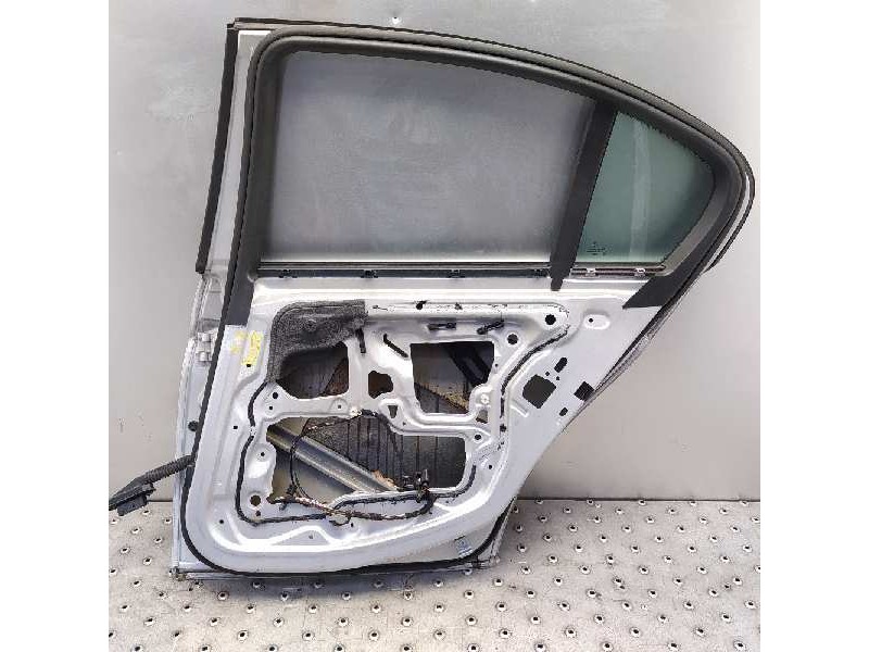 Recambio de puerta trasera derecha para bmw serie 3 berlina (e90) 320d referencia OEM IAM   