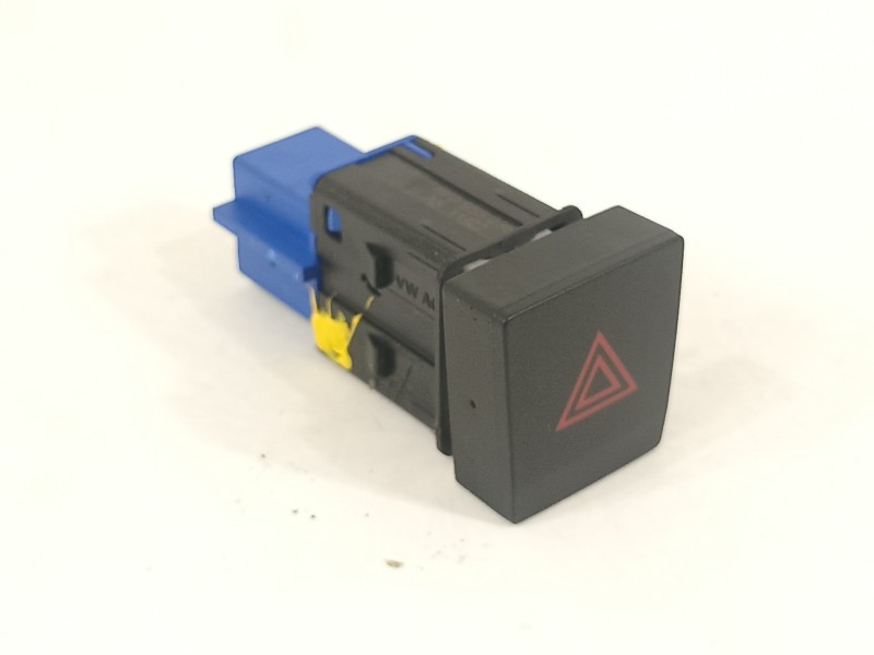 Recambio de warning para seat arona xperience referencia OEM IAM 6F0953235  