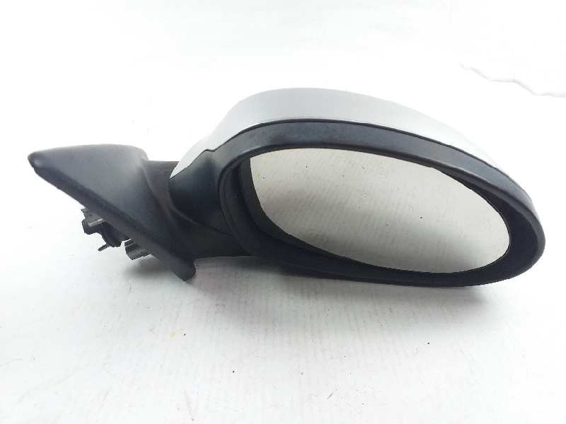 Recambio de retrovisor derecho para bmw serie 3 berlina (e90) 320d referencia OEM IAM 7906930  