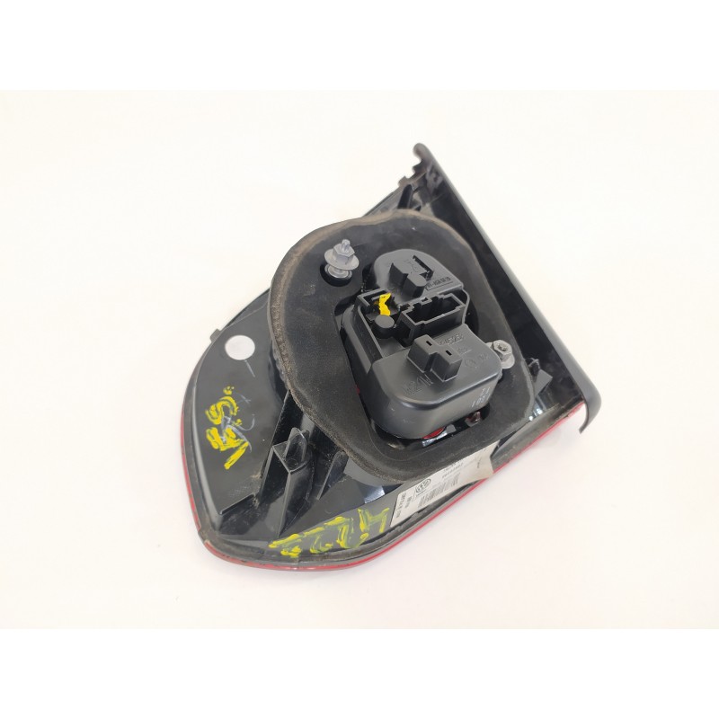 Recambio de piloto trasero izquierdo en porton para volkswagen golf vi (5k1) advance bluemotion referencia OEM IAM 5K0945093G 89