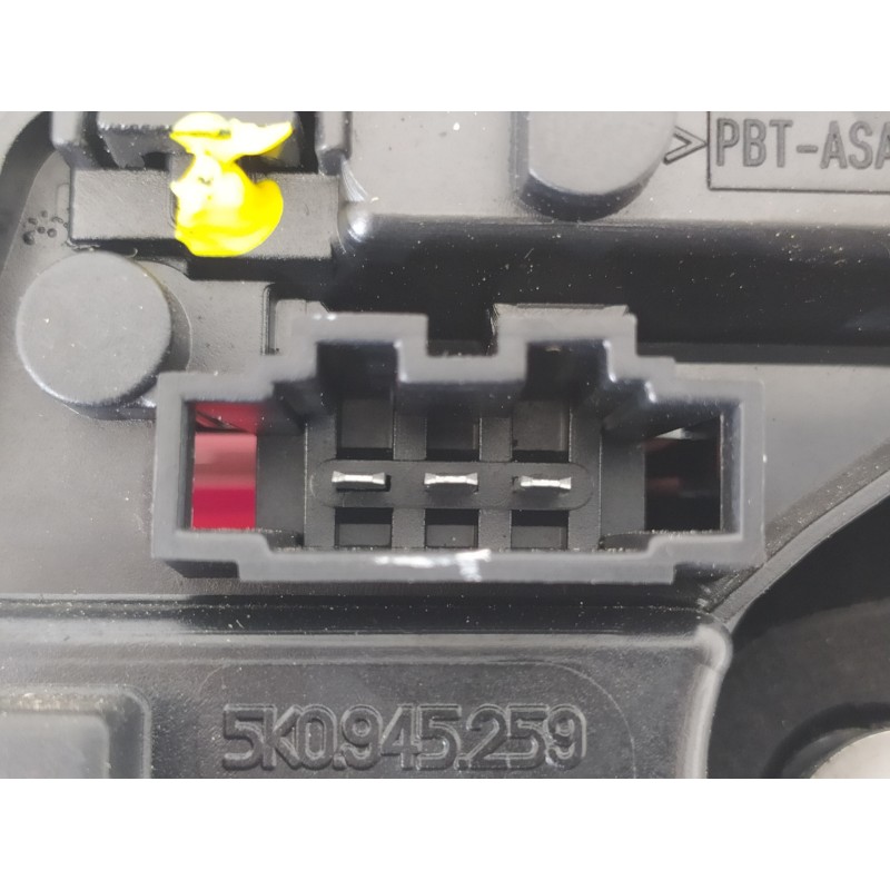 Recambio de piloto trasero izquierdo en porton para volkswagen golf vi (5k1) advance bluemotion referencia OEM IAM 5K0945093G 89