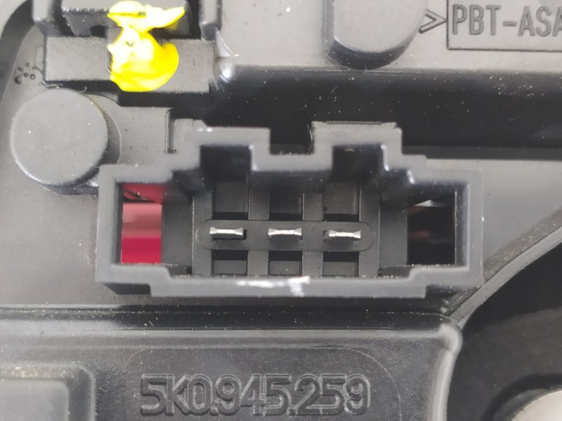 Recambio de piloto trasero izquierdo en porton para volkswagen golf vi (5k1) advance bluemotion referencia OEM IAM 5K0945093G 89