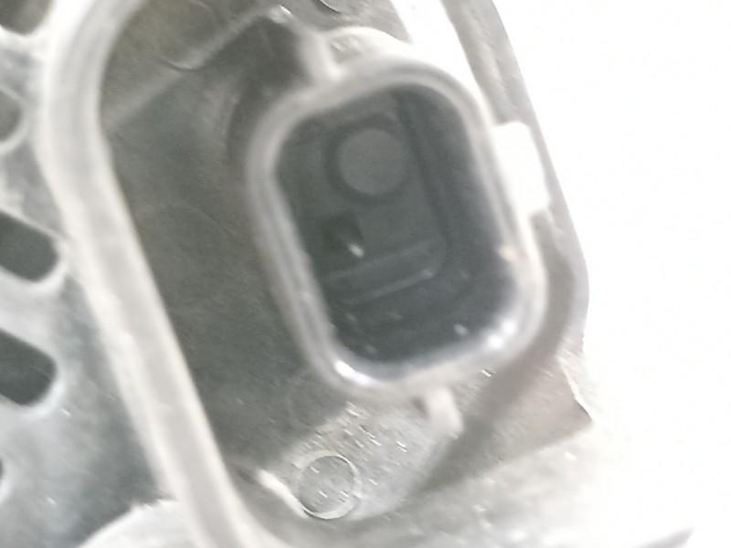 Recambio de alternador para renault megane iii berlina 5 p dynamique referencia OEM IAM 8200757870D  