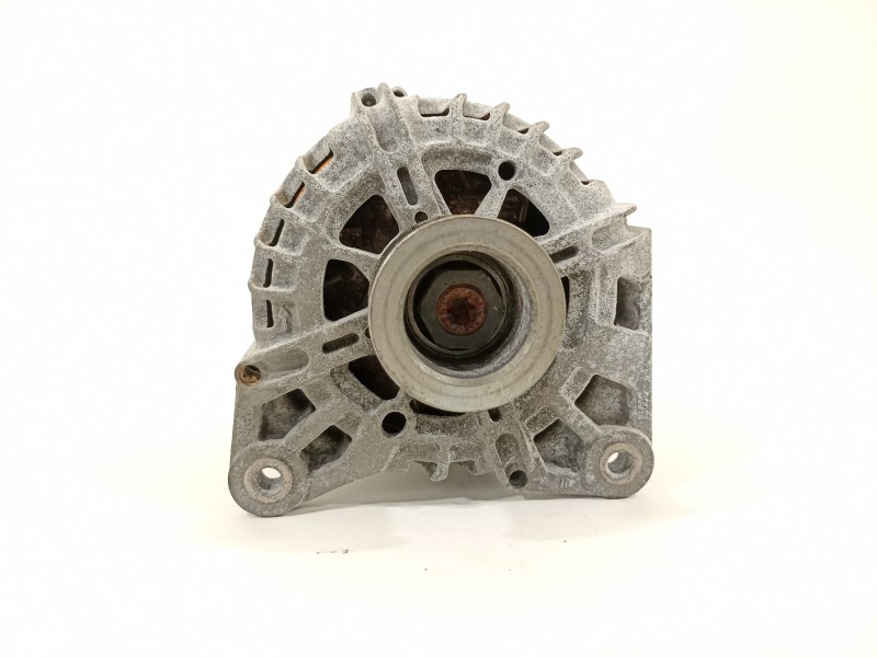 Recambio de alternador para renault megane iii berlina 5 p dynamique referencia OEM IAM 8200757870D  