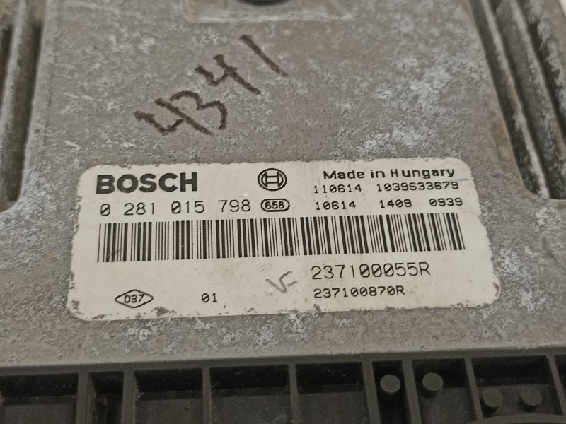 Recambio de centralita motor uce para renault megane iii berlina 5 p dynamique referencia OEM IAM 237100055R  