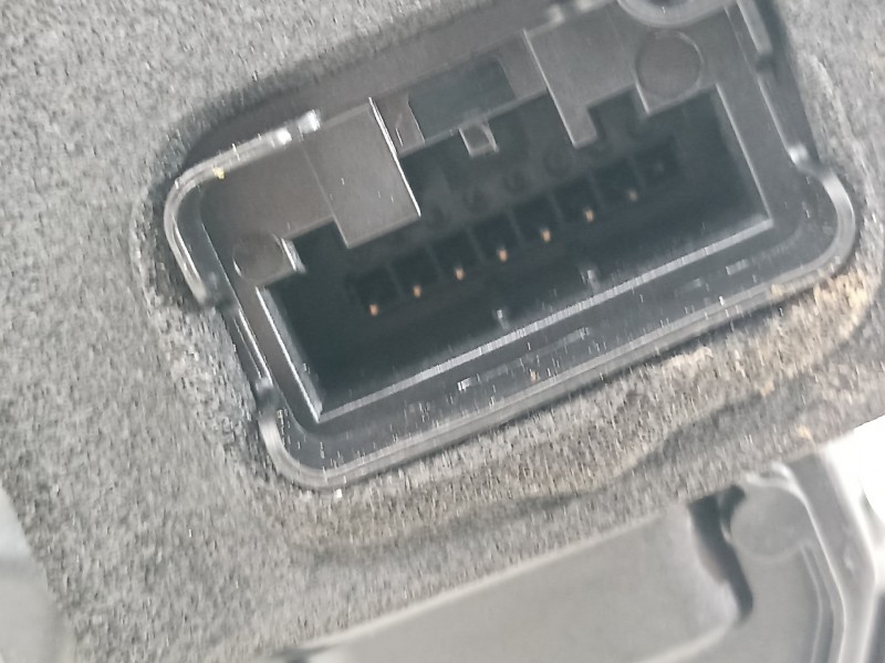 Recambio de cerradura puerta trasera derecha para seat arona xperience referencia OEM IAM 5TA839016P  