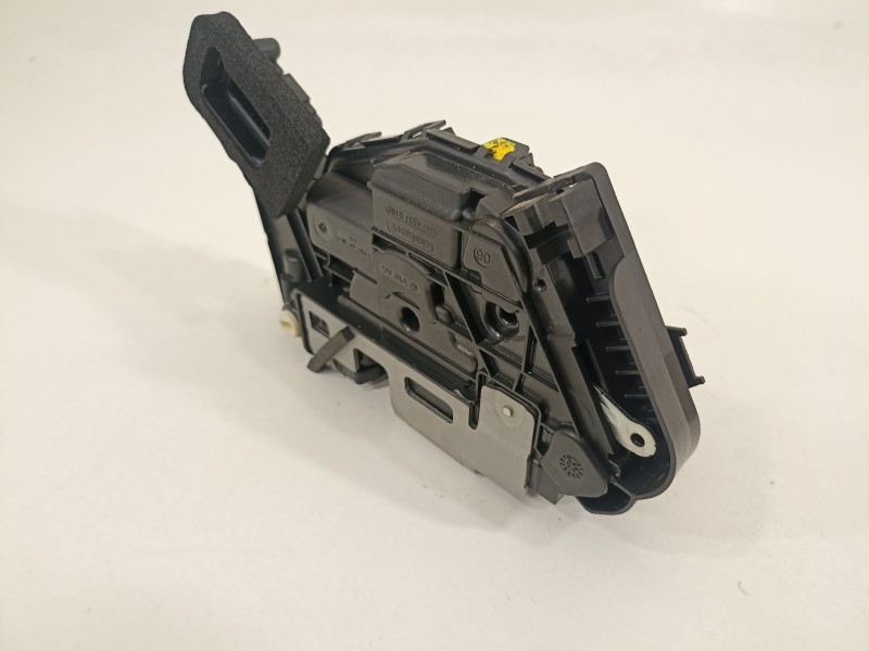 Recambio de cerradura puerta trasera izquierda para seat arona xperience referencia OEM IAM 5TA839015P  