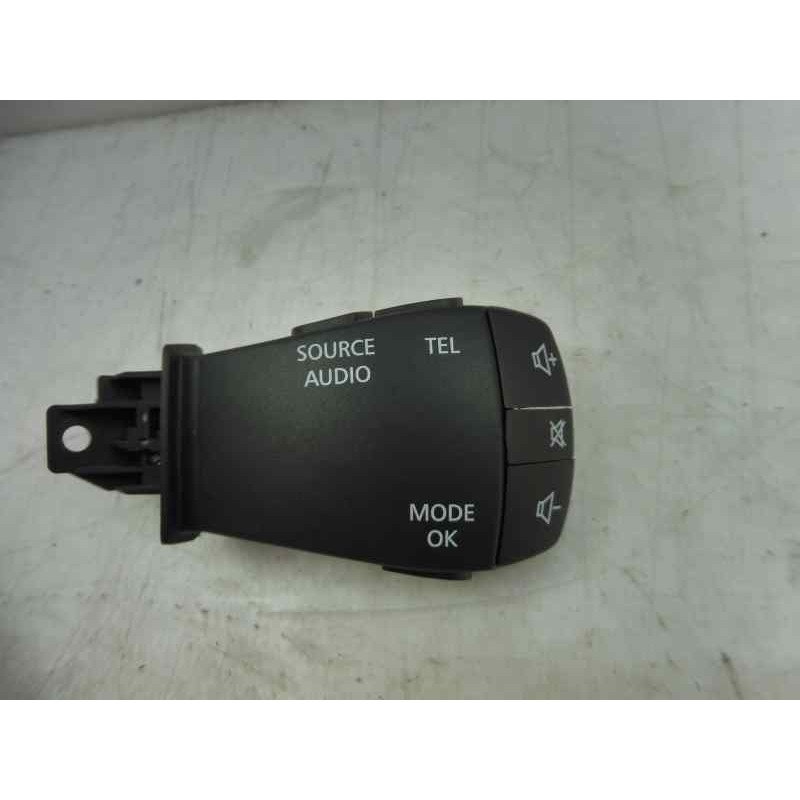 Recambio de mando multifuncion para renault megane iv berlina 5p gt-line referencia OEM IAM 255520229R  