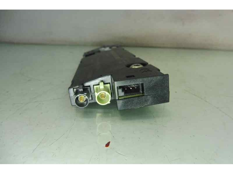 Recambio de antena para bmw serie 5 touring (f11) m550d xdrive referencia OEM IAM 6520927603602  