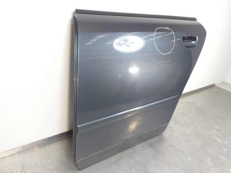 Recambio de puerta trasera izquierda para audi a4 berlina (8e) 1.8 t referencia OEM IAM 8E0833051  