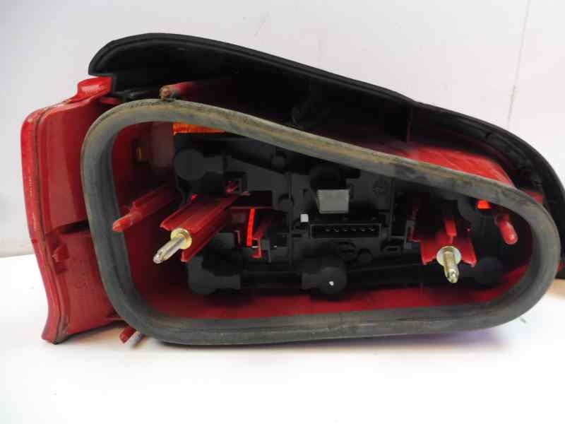 Recambio de piloto trasero derecho para peugeot 106 (s2) long beach referencia OEM IAM   