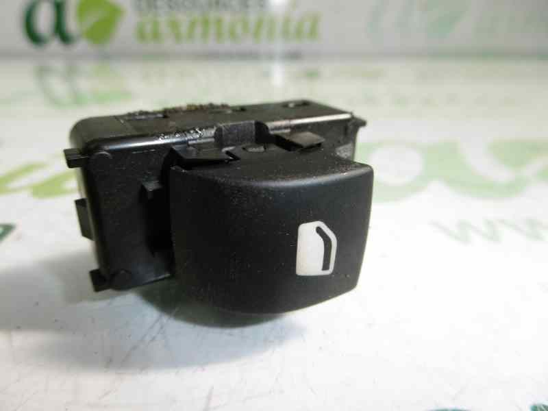 Recambio de mando elevalunas trasero derecho para citroën c4 berlina cool referencia OEM IAM 9649636777  