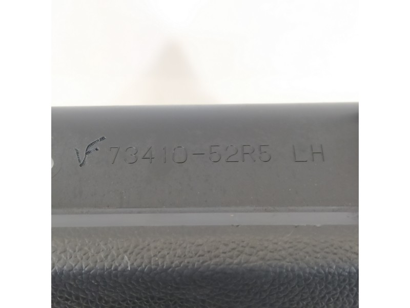 Recambio de guantera para suzuki swift (az) basic referencia OEM IAM 7341052R5  