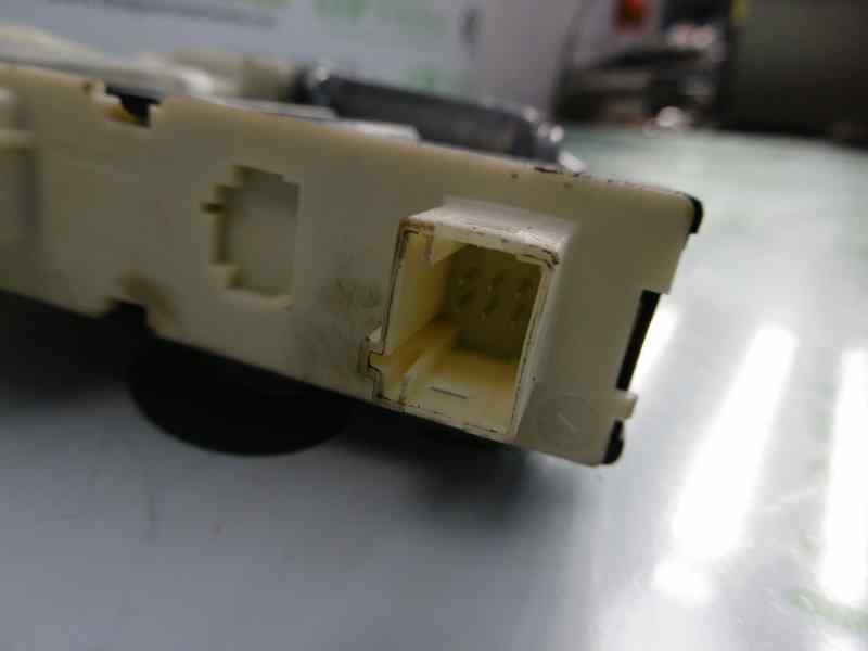 Recambio de elevalunas delantero derecho para citroën c4 berlina cool referencia OEM IAM 9681574880 9657133580 