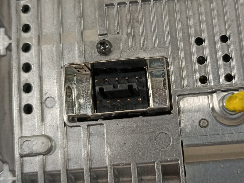 Recambio de pantalla multifuncion para audi a4 ber. (b8) básico referencia OEM IAM 8T0919603F  